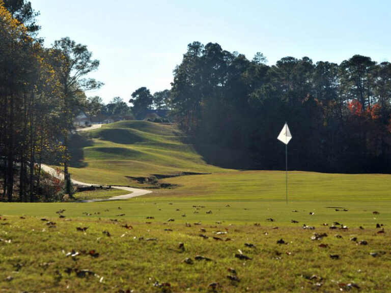 King's Grant Golf Club long undulating mounds and swells